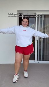 What changed 4 years ago? We got cats 😅 we feel horrible leaving them without us so we travel separately a lot. Hoodie @whitefoxboutique Shorts @oldnavy Shoes @newbalance 9060s Skirt set @torrid Sandals @americaneagle Spray tan @glowgetterbylc | Sarah Rae Vargas