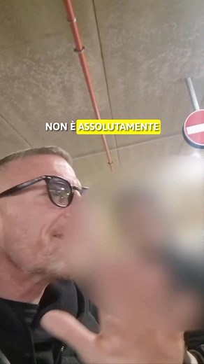 99K views · 3.5K reactions | Un’altra zona franca, un’altra zona dove l’illegalità regna sovrana e i cittadini per bene sono costretti a subire. Ve stamo cor fiato sul collo daje  | Simone Carabella Orgoglio Italiano | Facebook