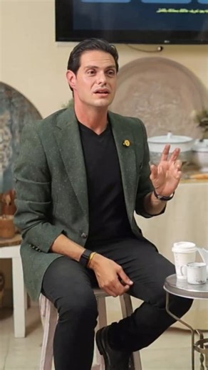 Self-awareness is the cornerstone of confidence. Self-awareness is knowing who you are—your strengths, weaknesses, and emotions—while confidence is the belief in your ability to act on that knowledge. They are two sides of the same coin. ​You can't have true confidence without self-awareness. When you understand yourself deeply, you can act with conviction and purpose, creating an impact that resonates. ​#SelfAwareness #Confidence #PersonalGrowth #SoftSkills #EmotionalIntelligence #LeadershipDev