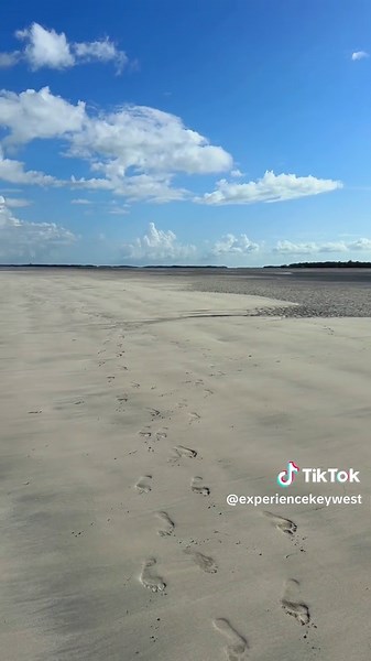 Sandbar in December? I’m here for it 😎 You decide 👇 #keywest #floridakeys #keywestflorida #sandbar #thefloridakeys