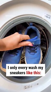 A hack to wash shoes without putting stress on the washing machine 🧠🌀 | WTVideo