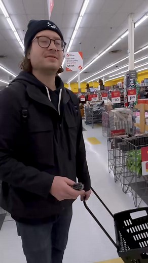 90K views · 2.2K reactions | Another heart warming Shopping spree Shakepaid 凉 Make sure you follow for part 2! #foryou #videostrend #fyp #foryoupage #reels #reelsfb #foryou #reelsvideos | V. Alexander | Facebook