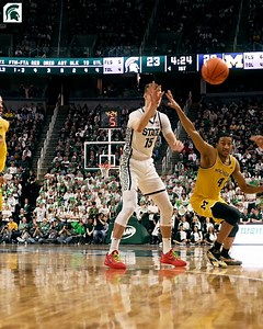 Make that 32 straight games in double figure scoring for Tyson Walker 🔥 | Michigan State Men's Basketball