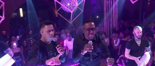 Eu hoje liguei No rádio escutei A nossa canção outra vez 😍😍👏 #DoceEncontro ft. #Mumuzinho ❤ | Pagodeando