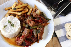 Cómo hacer lomo saltado, la receta peruana más auténtica