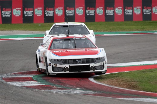 “Some heavy sponsored walls”: NASCAR insider warns of ‘massive incident’ on driver’s mistake in the esses at COTA