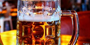 To beer, or not to beer? Colleges weigh pros, cons of OK'ing alcohol sales
