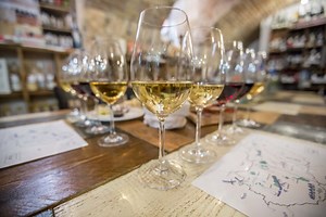 Tasting Table Budapest: Daily Wine Tastings and Dinners