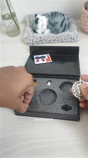 ⚡🔥Unboxing the Full-Metal Gravity Destroyer (Silver) 🌀#beyblade #metalfightbeyblade #unboxing