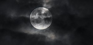 Researchers invent device that generates light from the cold night sky – here’s what it means for millions living off grid