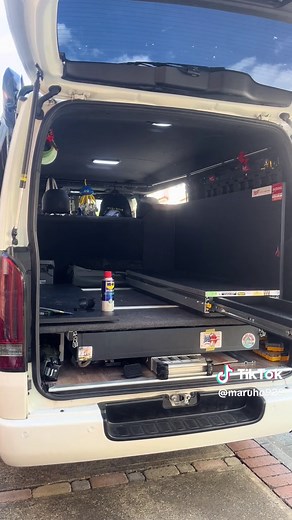 ハイエースの荷室カスタマイズ完全ガイド