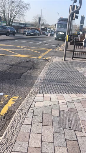 Finally gotcha and Mr B! @Graham🏴󠁧󠁢󠁳󠁣󠁴󠁿 😍 made them kids jump 🤣🤣 #volvotruck #trucks #truckporn #ilovetrucks #truckersdaughter