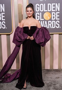 Selena Gomez – Golden Globe Awards 2023 • CelebMafia