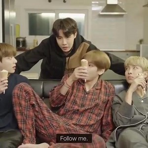 212K views · 10K reactions | Taehyungs reaction got me wheezing  -  | Taehyunggie | Facebook