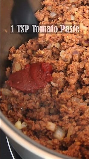 Meatless Lentil Chili - Hellman's Kitchen Shorts