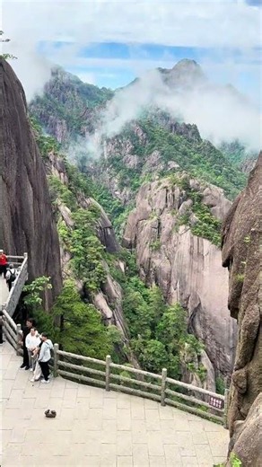 Huangshan: A Spiritual Journey into China's Ethereal Wonder
