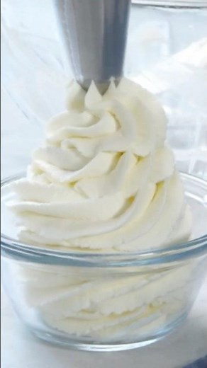The Best Whipped Cream #dessert #easyrecipes #toppings #eating #bakery