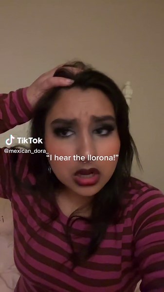 Imagine that this convo is over phone or something 🤭 #mexicandoratakes #mexicanfolklore #lallorona #mexican #latina #poc #woc #hispanic #ghost