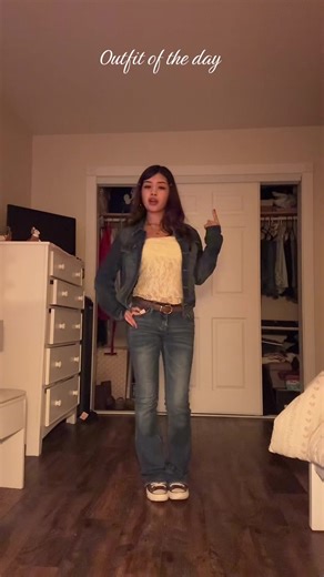 Stylish Denim on Denim Outfit of the Day