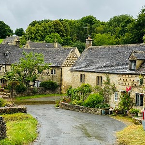 15K views · 1K reactions | A rainy day stroll through an English...