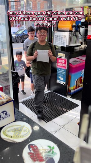 Very smart kids, very hardworking, and definitely locked in! This is what Grades For Grabs is all about rewarding students for putting in the work and pushing them to keep leveling up #islandockzacksfinestgradesforgrabs #deliockyfoodnyccommunity #schoolkidsreportcards #highschoolkids #viral