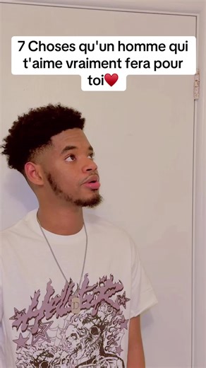 Comportements d'un garçon amoureux : 7 signes à connaître