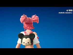 Autistic Moosie plays with nerde crafter