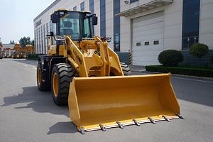 [Hot Item] Hot Selling Lugong Compact Multiduty Wheel Loader 2.2ton Used in Farm Garden Landscaping Construction Livestock with Hydraulic Torque Big Hub Reduction