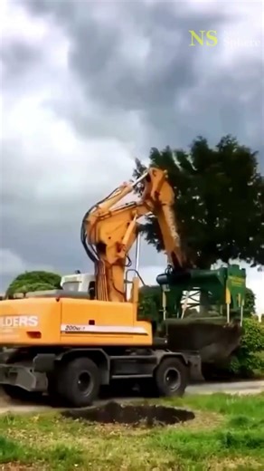Japan’s Tree Transplant Machine | Smart Tree Relocation & Sustainable Construction Technology