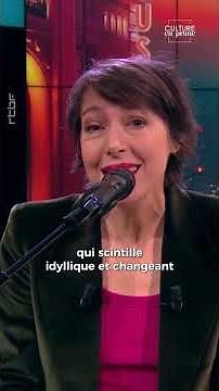 Jeanne Cherhal performs "Jean" on the set of Culture en Prime