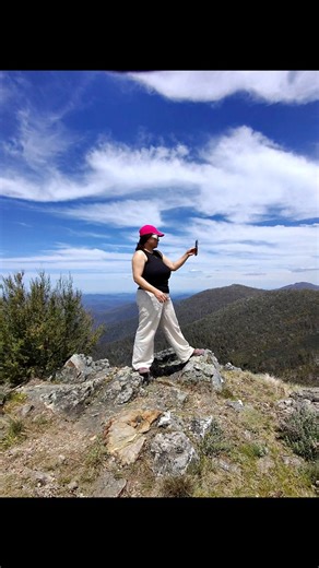 The Pinnacles Fire Tower (Gippsland, Victoria) • The site is a former fire-lookout station on a high ridge in the Gippsland region of Victoria (near the Eagle’s Crest Escarpment). ￼ • The tower (or cabin) served as a vantage point for early detection of bushfires in remote, forested terrain. ￼ • From that high vantage the lookout had broad views across the forest and settlement zones below — making it ideal for spotting smoke or fires early. #ThePinnacles #FireLookout #GippslandAdventure #Victor