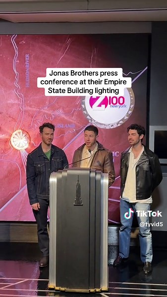 Jonas Brothers Kick Off Jonas Con at Empire State Building