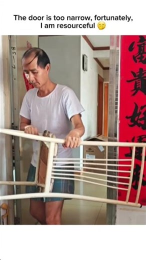 The door is too narrow, fortunately, I am resourceful 🤭 #funny #memes #viral #shorts
