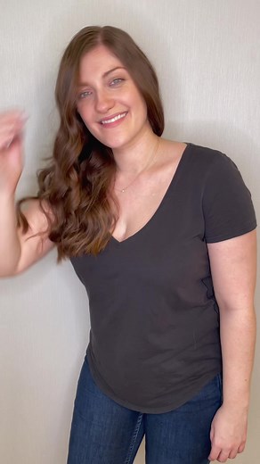 Say Goodbye to Brassy Highlights with Color Depositing Mask in Cocoa