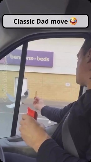 @extrememes1 | Follow to fix your algorithm 😁🫑 • Memes are basically funny images, videos, or text that get shared around the internet, often going viral.... | Instagram