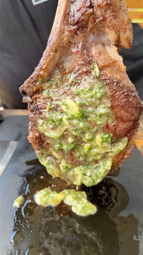 Garlic herb tomahawk steak | Miguels cookingwithfire