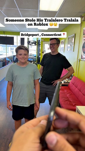 29K views · 480 reactions | I can’t believe He did that at the end 﫣 #moneytalkswireless #phonerepair #appleiphone #bridgeportct #roblox | Money talks wireless | Facebook