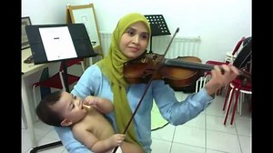 2.1M views · 10K reactions | Keren nih.  Emak sama anak kompak. Isabella violin cover by Endang Hyder | CekTKP | Facebook