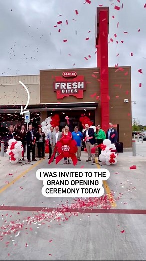 10K views · 187 reactions | HEB Fresh Bites is open in Leander!! 拾 This is HEB’s brand new convenience store concept. | Grocery Obsessed | Facebook