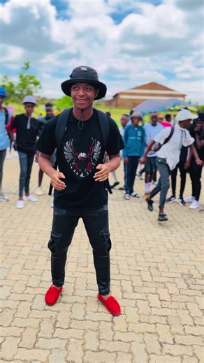 Voetsek: Witbank Dancer Mshini's Trending Move