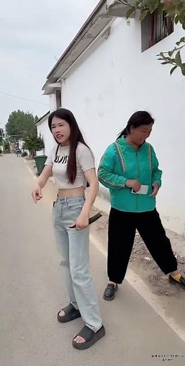 Funny rural life of a beautiful woman #funny #comedy #newcomedy #romance #fun