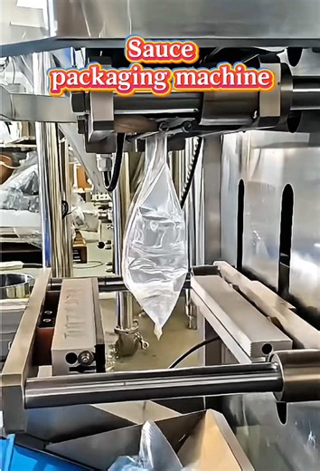 Sauce packaging machine.#packagingmachine #packingmachine #seallingmachine #fillingmachine #factory #sauce #juice #liquid