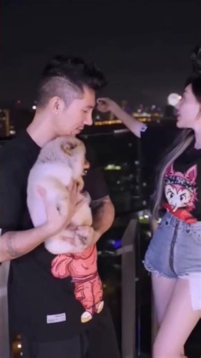 Ngân 98 vui vẻ nhà có 3 thành viên.