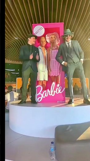 People's reaction is just amazing 🤣😱😍