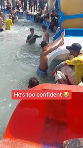 They are FLYING past him #waterslide #waterslides #waterpark #waterparks #themepark #waterslidefail | Ladbible Thread