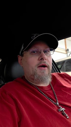 If you just replaced your battery, pulled your radio, or the time on your Pontiac GTO’s Blaupunkt radio is wrong — this is how to set it fast. 2004-2006 Pontiac GTO Factory Blaupunkt radio Step-by-step walkthrough I show the exact button sequence to get into the time menu, adjust hours/minutes, and save the new setting so you’re not randomly guessing your way through the buttons. If this helps you — drop a 👍 and SHARE it so other GTO owners can fix theirs too. #PontiacGTO #GTO #Blaupunkt #Ponti