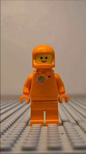 Lego classic spaceman stopmotion - part 1