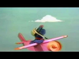 Classic Sesame Street - Grover demonstrates "Above" and "Below" in his Airplane (English HD 1970)