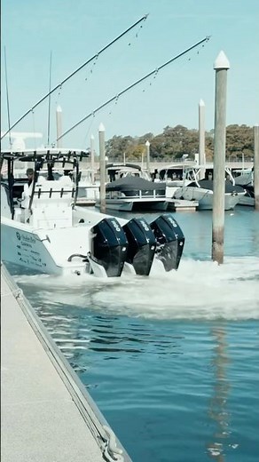 How to back a tripple engine boat- FULL VIDEO ON PLAYLIST