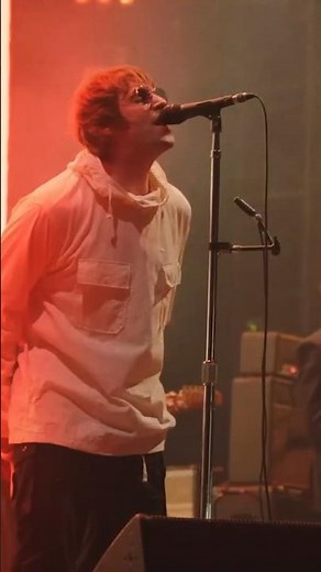 CHAMPAGNE SUPERNOVA Watch the full live video from KNEBWORTH 22 on YouTube #liamgallagher #shorts